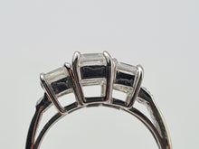 Load image into Gallery viewer, 4551: Vintage: 9ct White Gold Natural Zircons Diamonds Cocktail Ring- crisp, clean, sparkling
