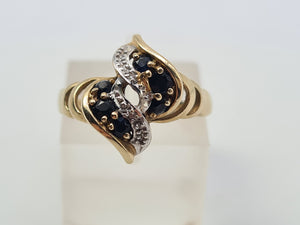 4651: Vintage, Abstract 9ct Gold Blue Sapphires Brilliant Cut Diamonds Ring- striking design