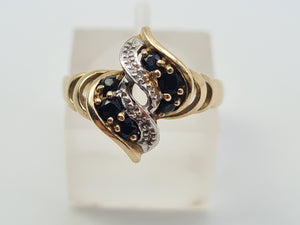 4651: Vintage, Abstract 9ct Gold Blue Sapphires Brilliant Cut Diamonds Ring- striking design