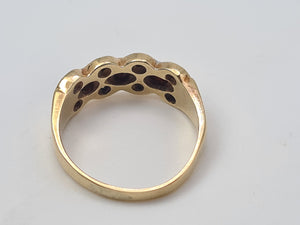 4658: Vintage; 9ct Gold Geometric Set Garnets Round Cut Diamonds Dress ring- lovely symmetry ,nice weight