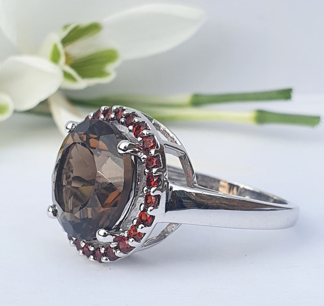 4558:Vintage: 9ct White Gold Smokey Quartz Garnets Halo- lovely combination- nice weight