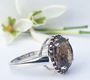 4558:Vintage: 9ct White Gold Smokey Quartz Garnets Halo- lovely combination- nice weight