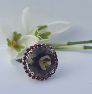 4558:Vintage: 9ct White Gold Smokey Quartz Garnets Halo- lovely combination- nice weight