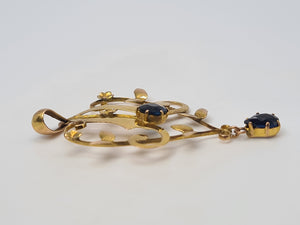 4823: Vintage & Old 9ct Gold Synthetic Blue Sapphires Lavaliere pendant- lovely symmetry