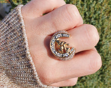 Load image into Gallery viewer, 6009:Vintage 9ct Gold Simulated Diamonds Lucky  Horseshoe Statement Ring - Huge
