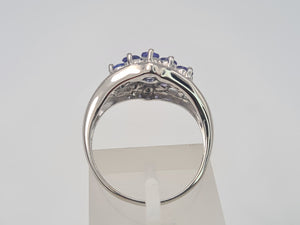 4960: Vintage & Large:9ct White Gold 14 Round cut Tanzanites Dress Ring- crisp eye candy